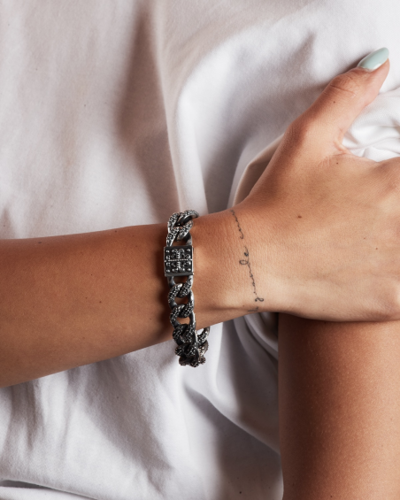 BRACCIALE GRUMETTA CON TEXTURE GOTICA INSIGNA IN ARGENTO