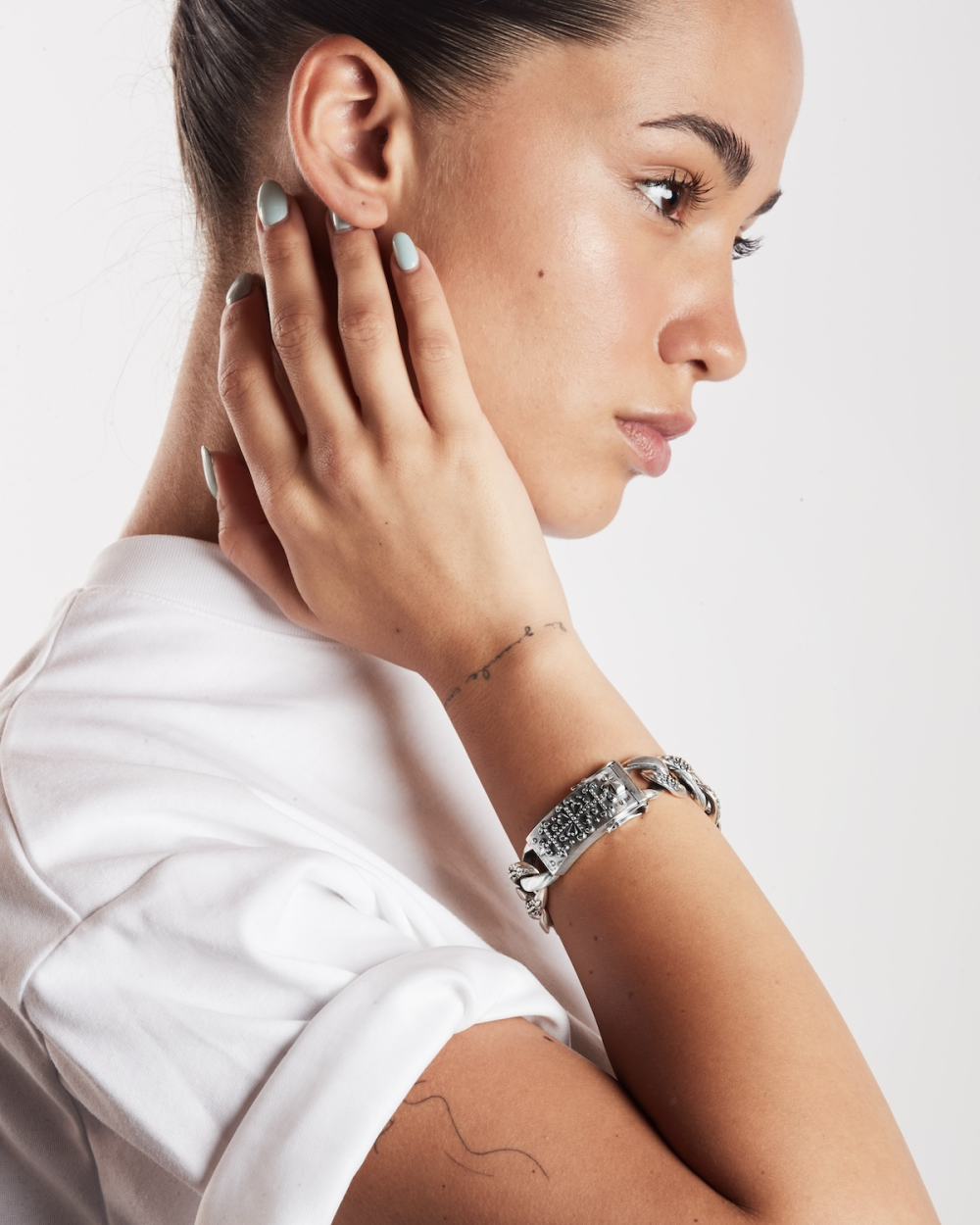 ARMBAND GROUMETTE MIT GOTISCHES...