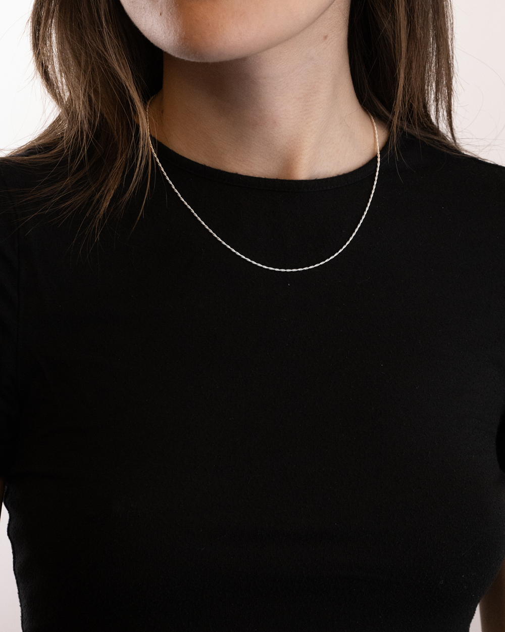 COLLAR MINI CADENA CUERDA DE PLATA