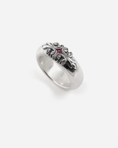 FAMILIA BOLD RING WITH RED...