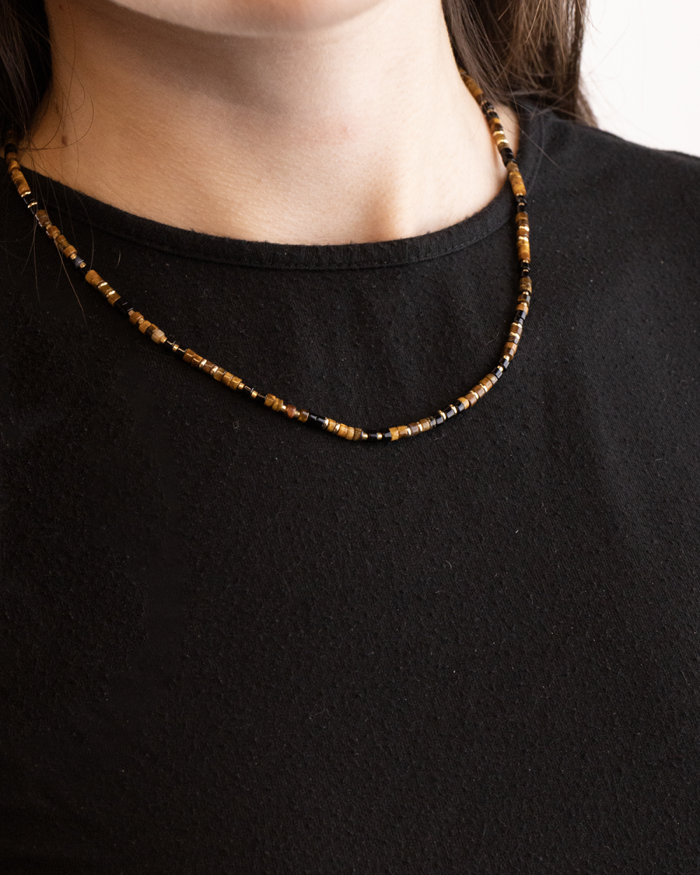 GOLD PLATED MINI BROWN ELEMENTS NECKLACE