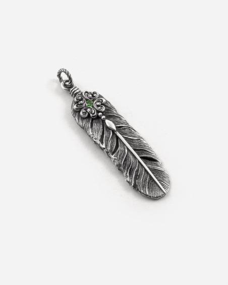 FEATHER FAMILIA PENDANT WITH STONE