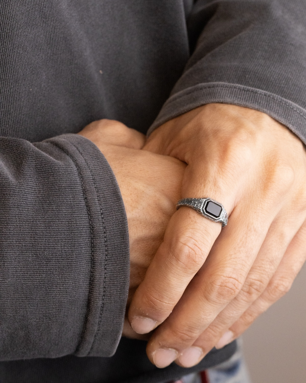 MATERIC SIGNET RING WITH BLACK STONE