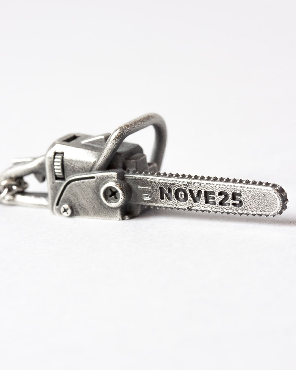 CHAINSAW NECKLACE LIMITED EDITION Nove25